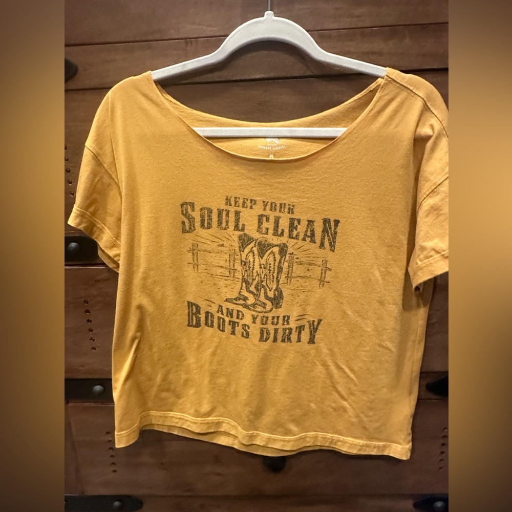 Miranda lambert crop top
